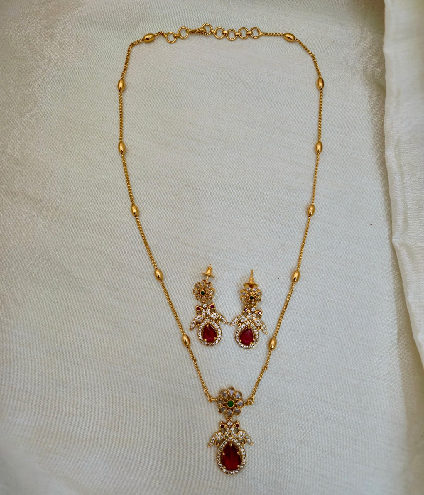 Pear Drop Peacock Pendant Set - Image 2