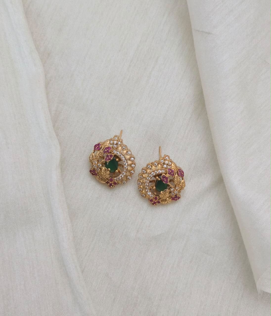 MAYURI RATNA FLORAL STUDS - image 4