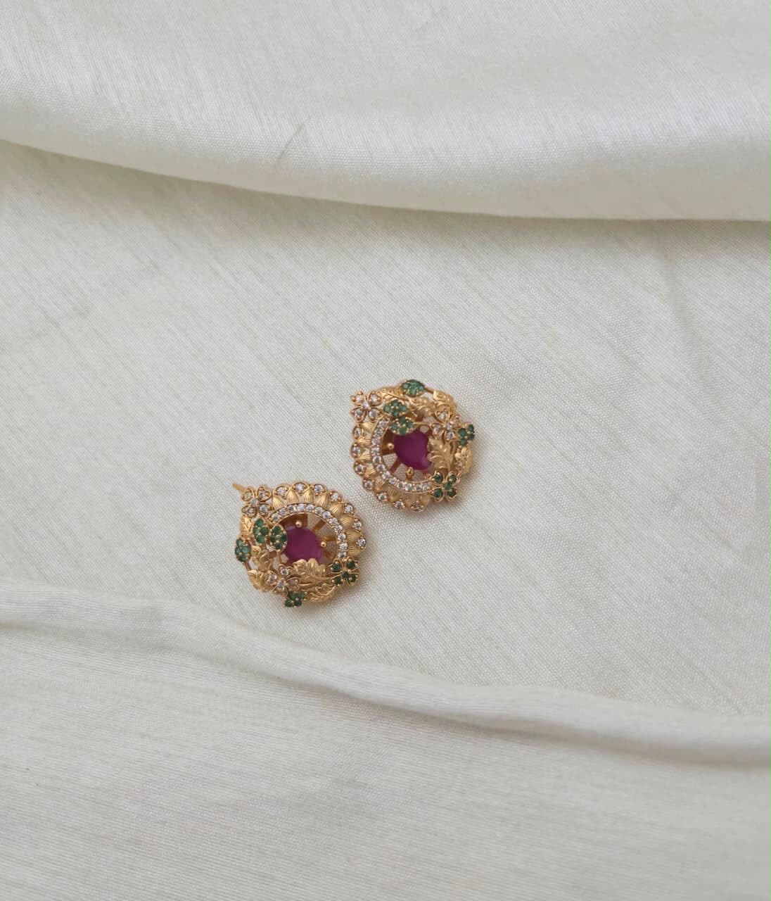 MAYURI RATNA FLORAL STUDS - image 3