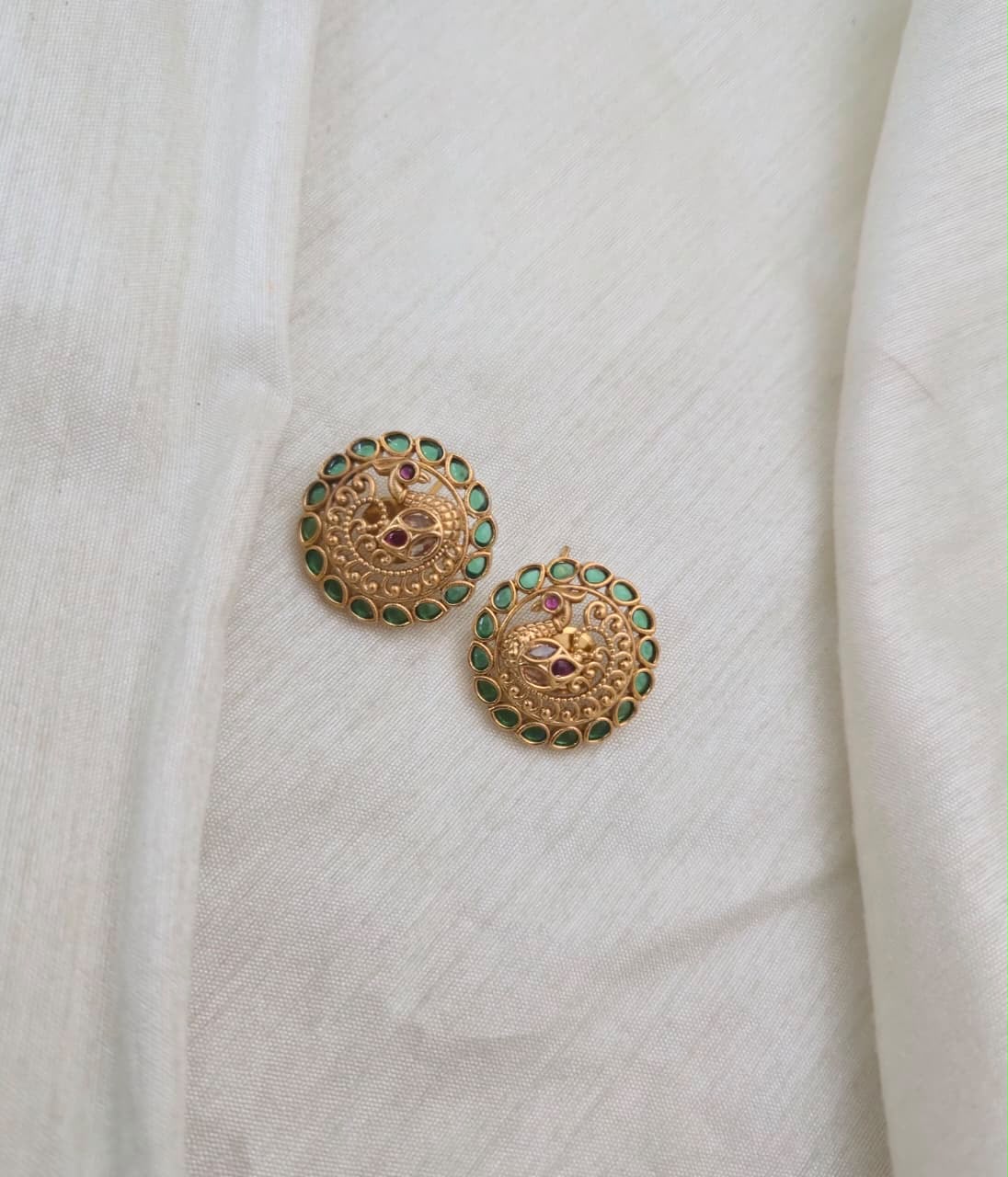 HARINI TEMPLE STUDS - image 4