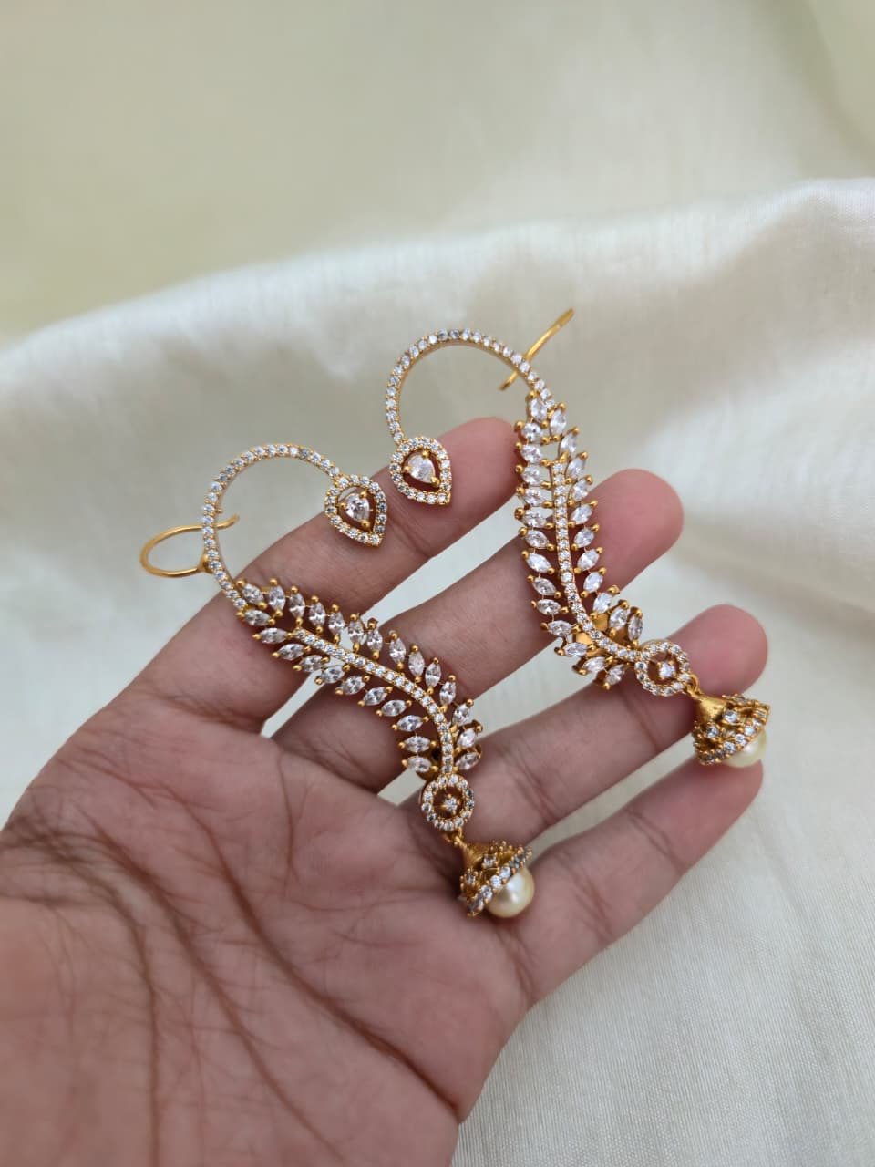 Anaya Long Pearl Earcuff