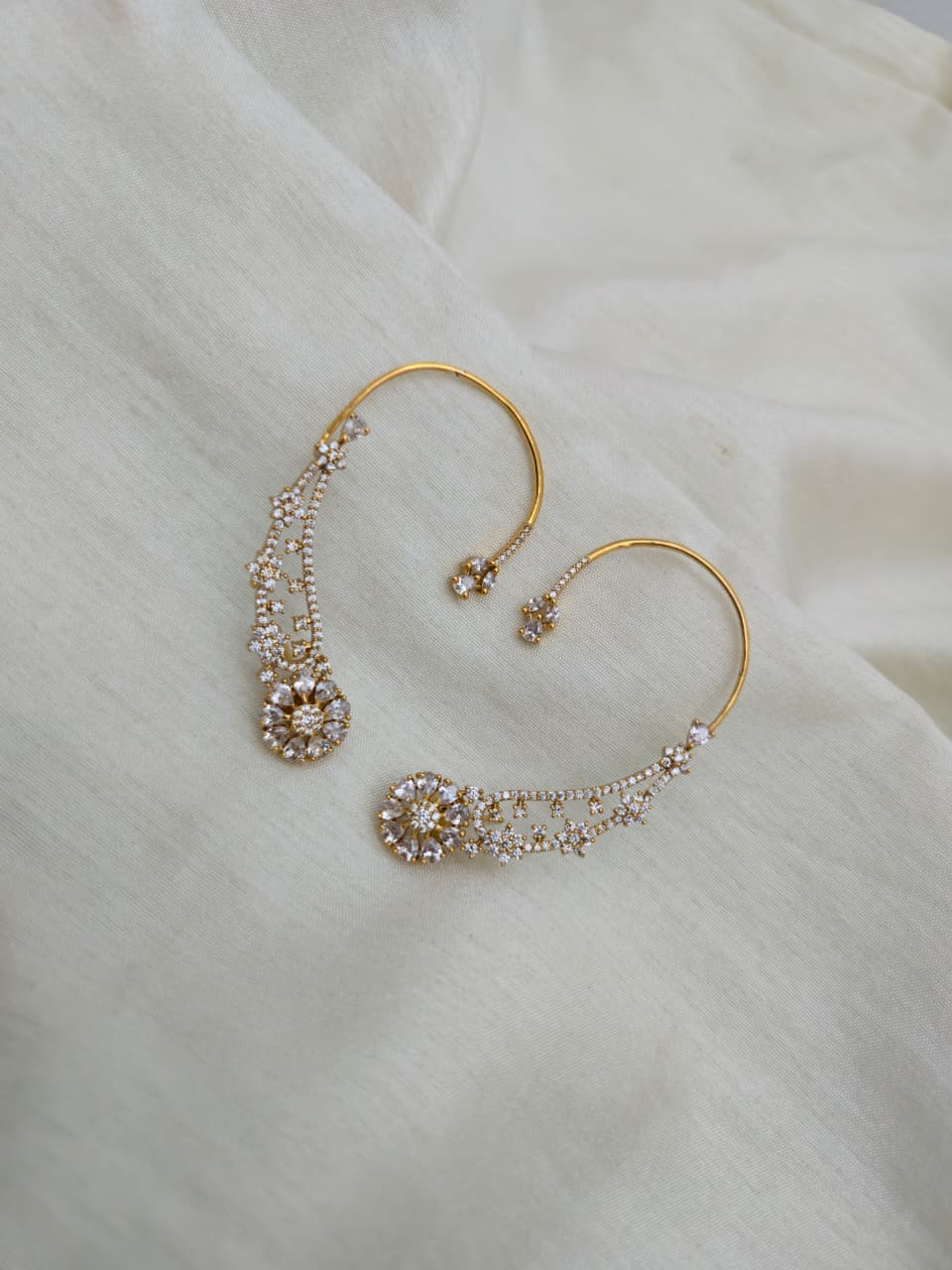 Amayra Earcuff